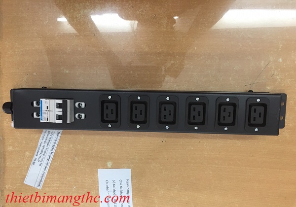 PDU 06 ổ cắm C19